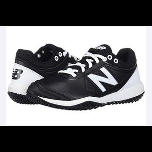 EUC New Balance Fuse v2 turf shoe